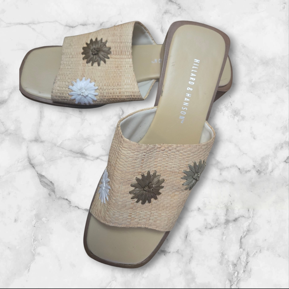 Hillard & Hanson Beige and White Floral Slide Sandals